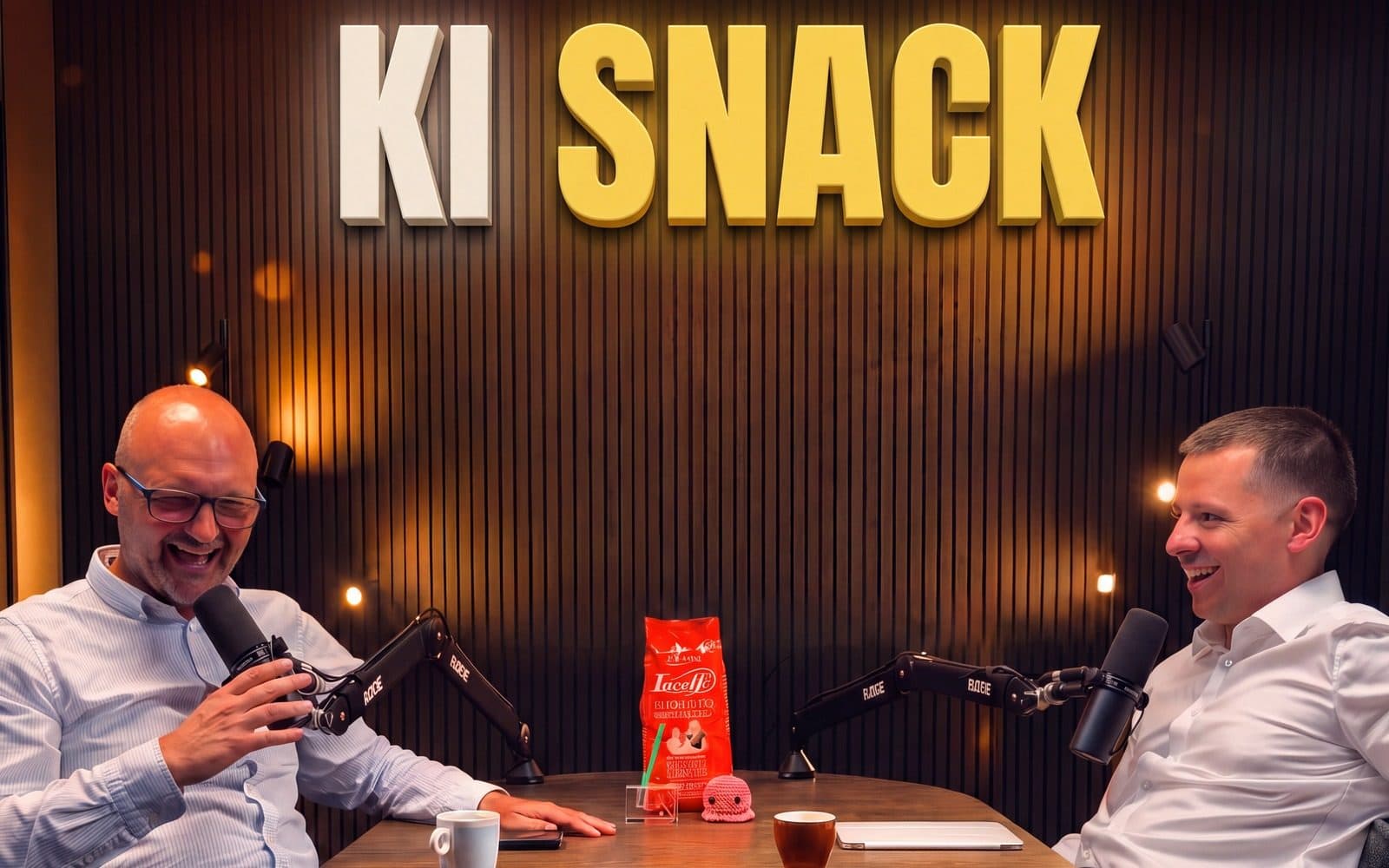 KI-generiertes Bild: Marco Morinello und Manuel Frambach im KI-Snack-Studio
